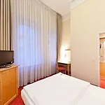 Novum Gates Charlottenburg 호텔 3*