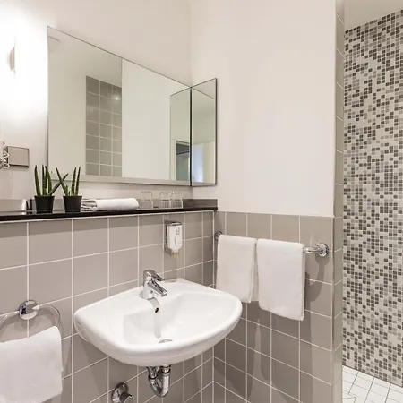 Novum Gates Charlottenburg Hotel 3*