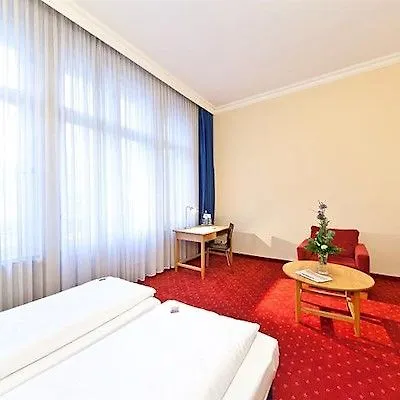 Novum Gates Charlottenburg Hotel 3*