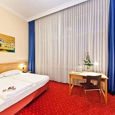 호텔 Novum Gates Charlottenburg 3*