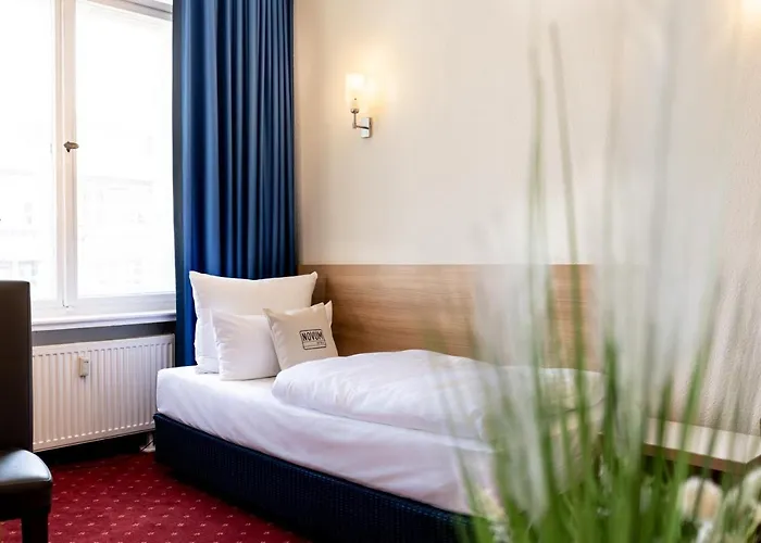 Novum Gates Charlottenburg Hotel 3*