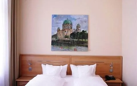 Hotel Novum Gates Charlottenburg 3*